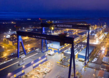 meyer_turku_crane_lights_press